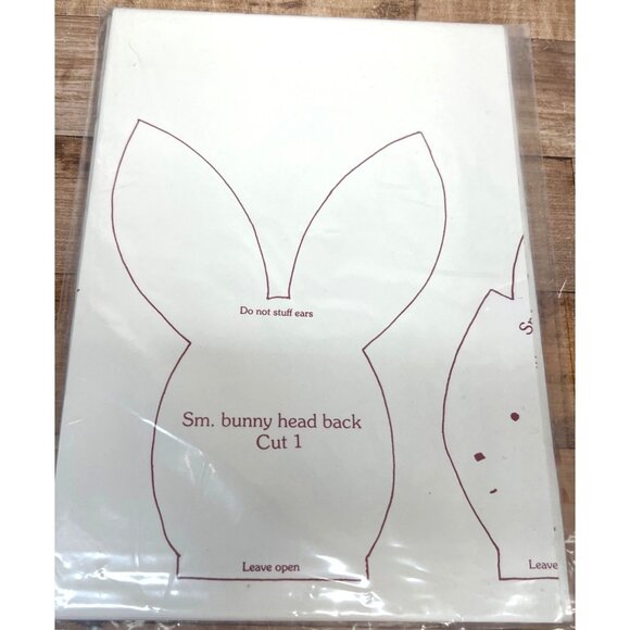 Woodland Choir Bunny Bear Reindeer Sewing Pattern Craft Design - Picture 3 of 3